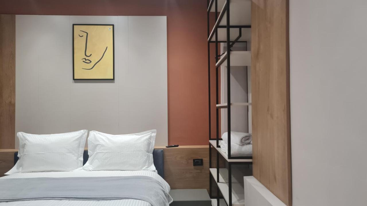 טיראנה Tam Serviced Studio Apartments Next To Blloku מראה חיצוני תמונה