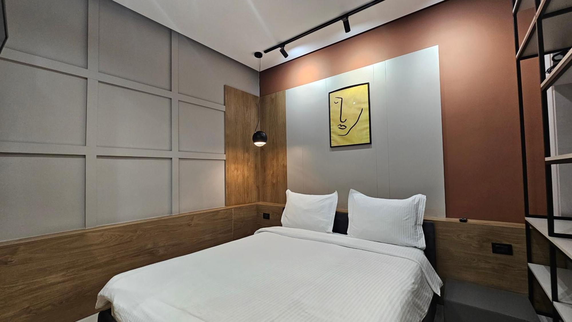 טיראנה Tam Serviced Studio Apartments Next To Blloku מראה חיצוני תמונה