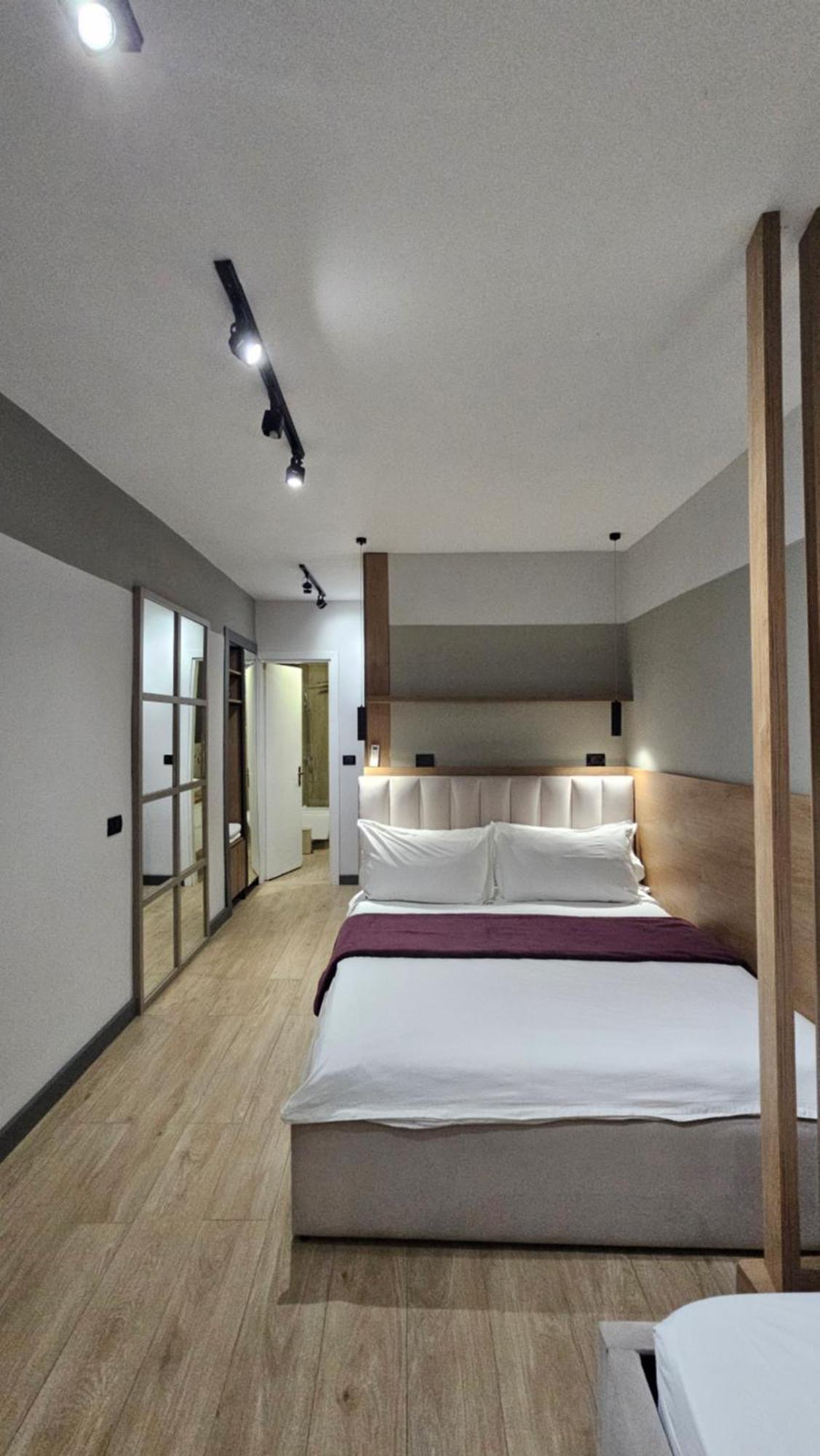 טיראנה Tam Serviced Studio Apartments Next To Blloku מראה חיצוני תמונה