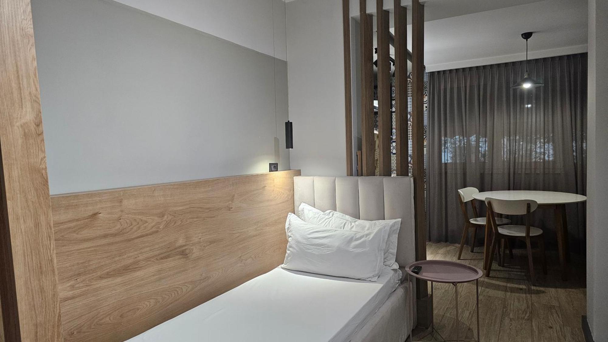 טיראנה Tam Serviced Studio Apartments Next To Blloku מראה חיצוני תמונה