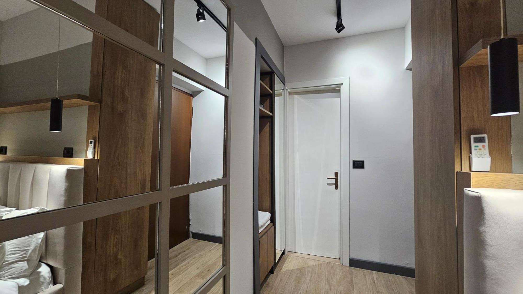 טיראנה Tam Serviced Studio Apartments Next To Blloku מראה חיצוני תמונה
