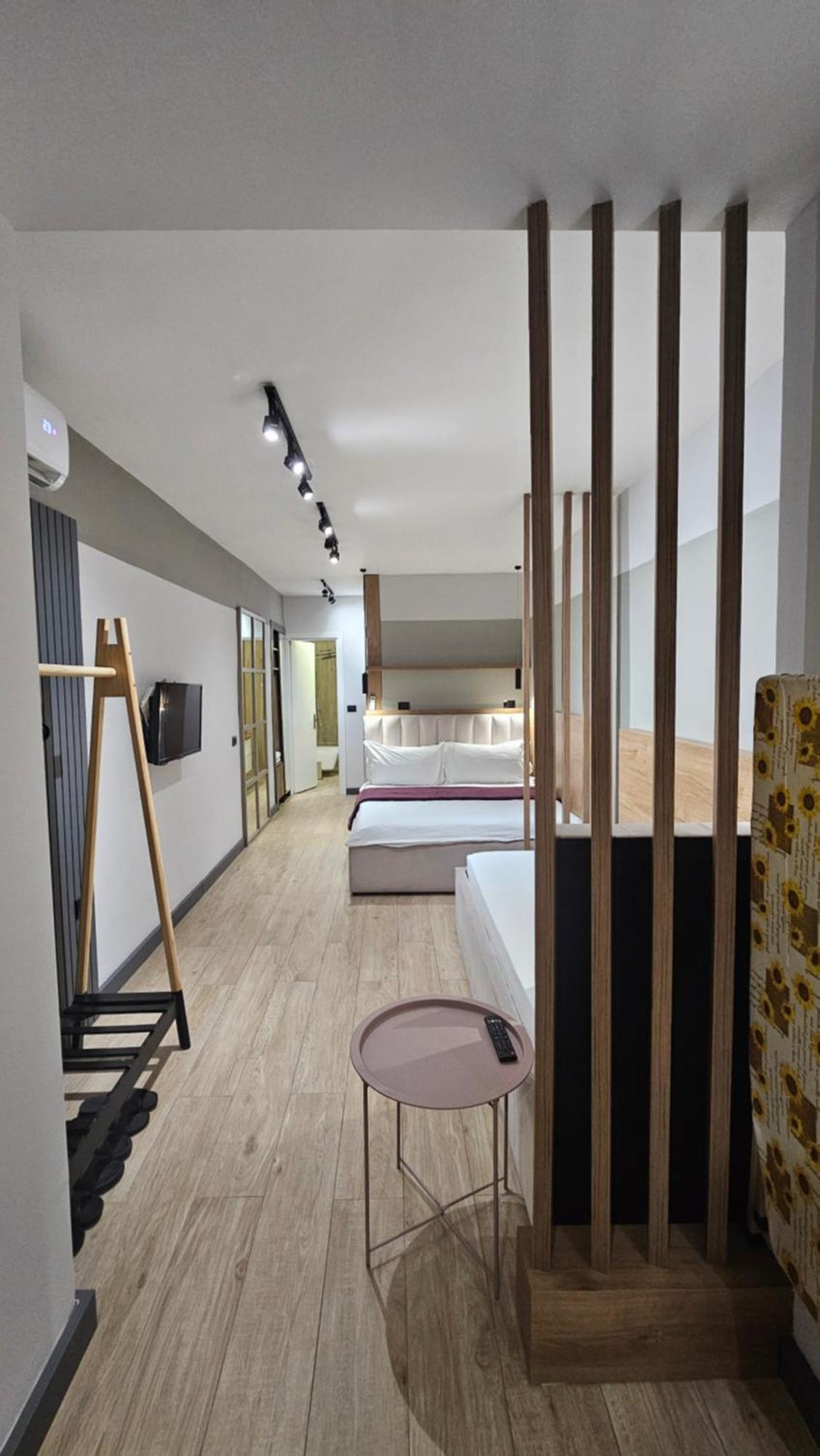 טיראנה Tam Serviced Studio Apartments Next To Blloku מראה חיצוני תמונה