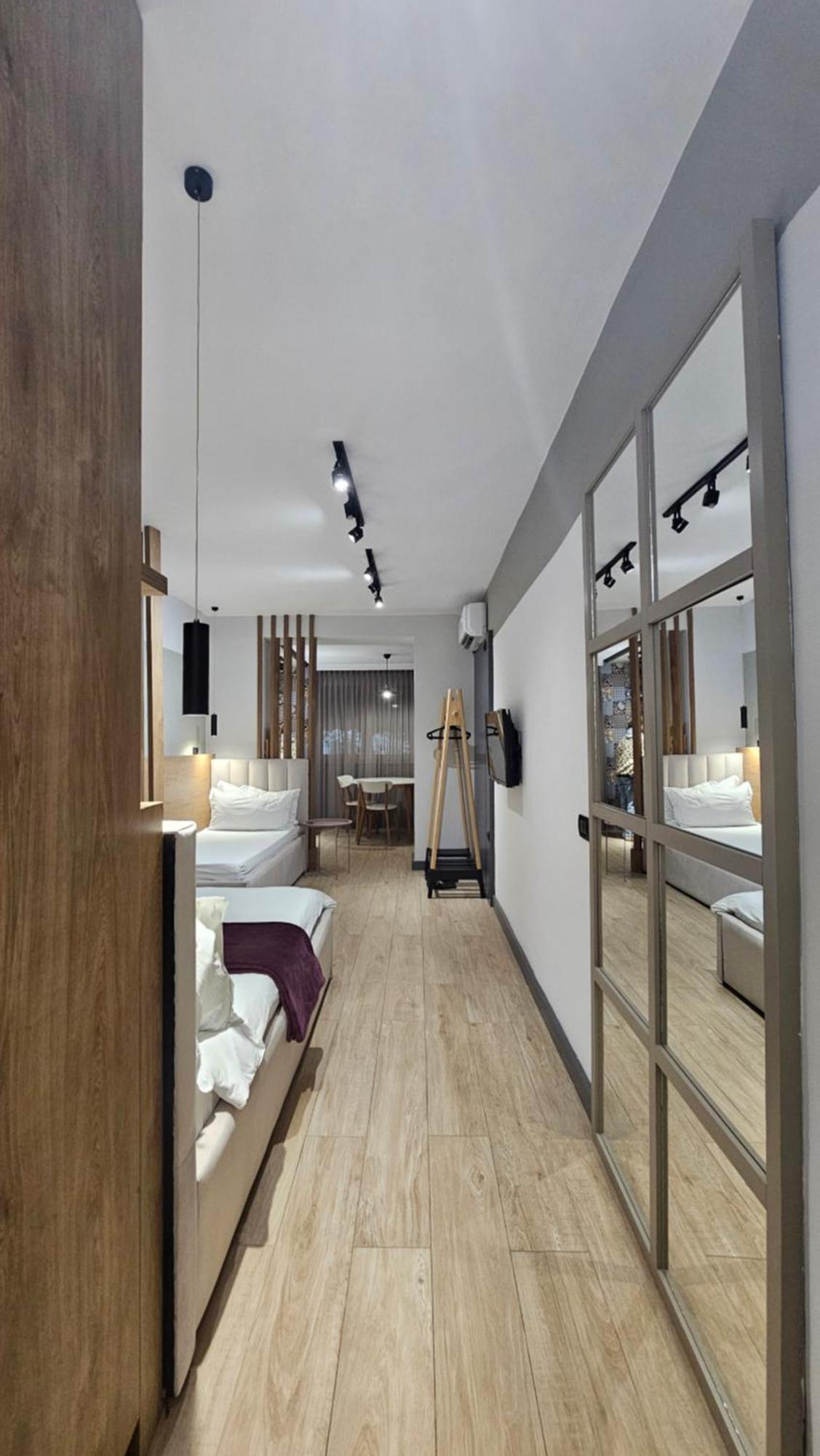 טיראנה Tam Serviced Studio Apartments Next To Blloku מראה חיצוני תמונה