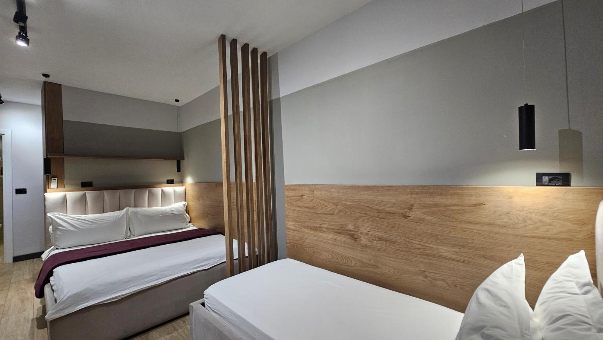 טיראנה Tam Serviced Studio Apartments Next To Blloku מראה חיצוני תמונה