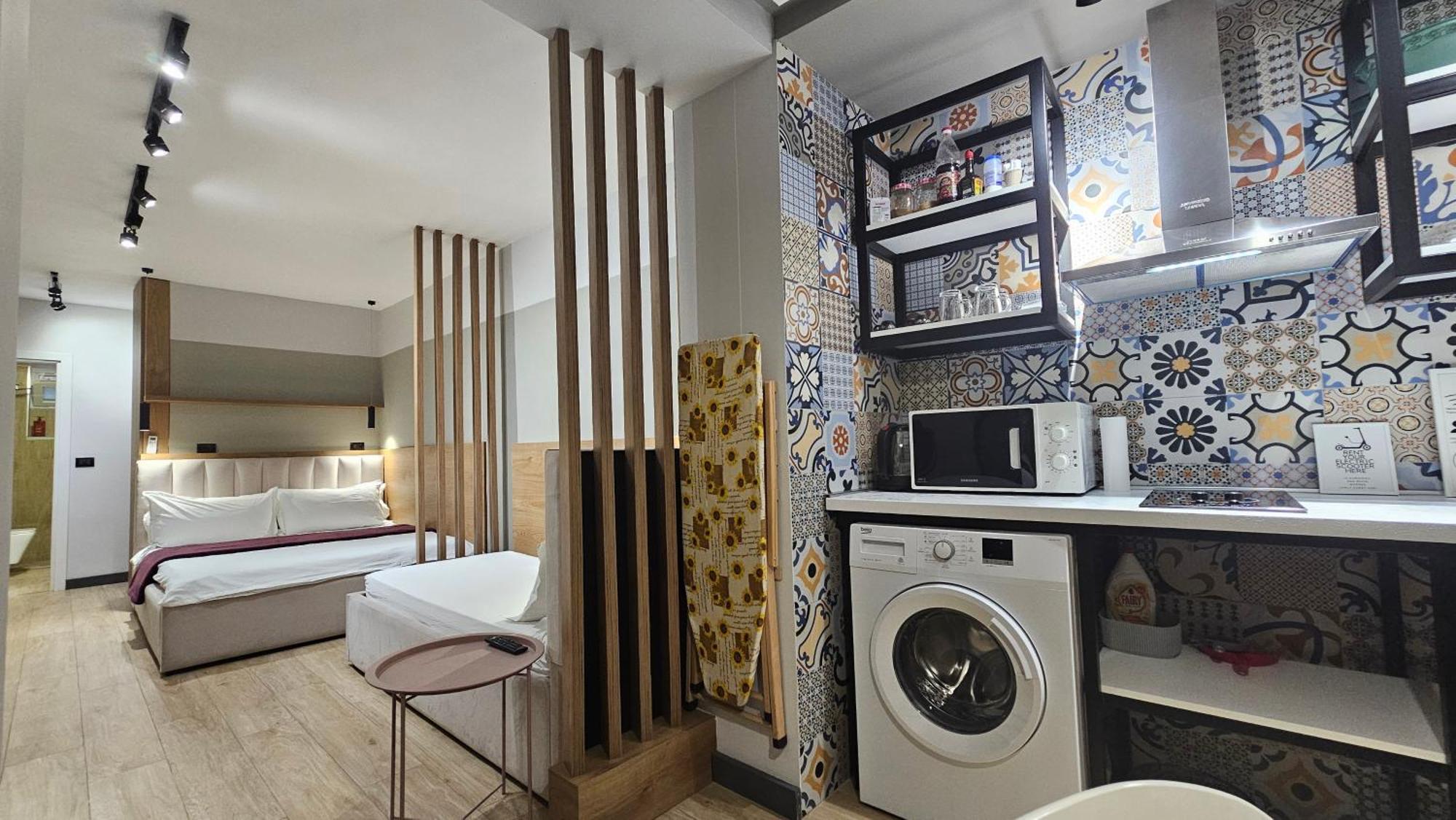טיראנה Tam Serviced Studio Apartments Next To Blloku מראה חיצוני תמונה