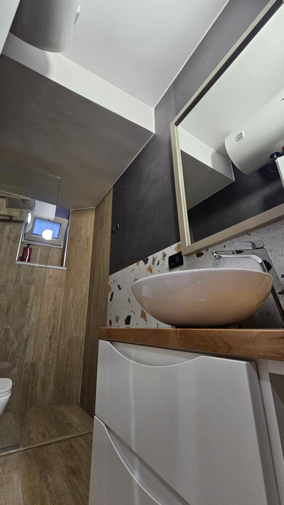 טיראנה Tam Serviced Studio Apartments Next To Blloku מראה חיצוני תמונה